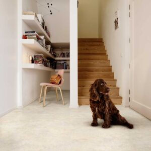 Juno Sheet Vinyl – Marbello in a hallway