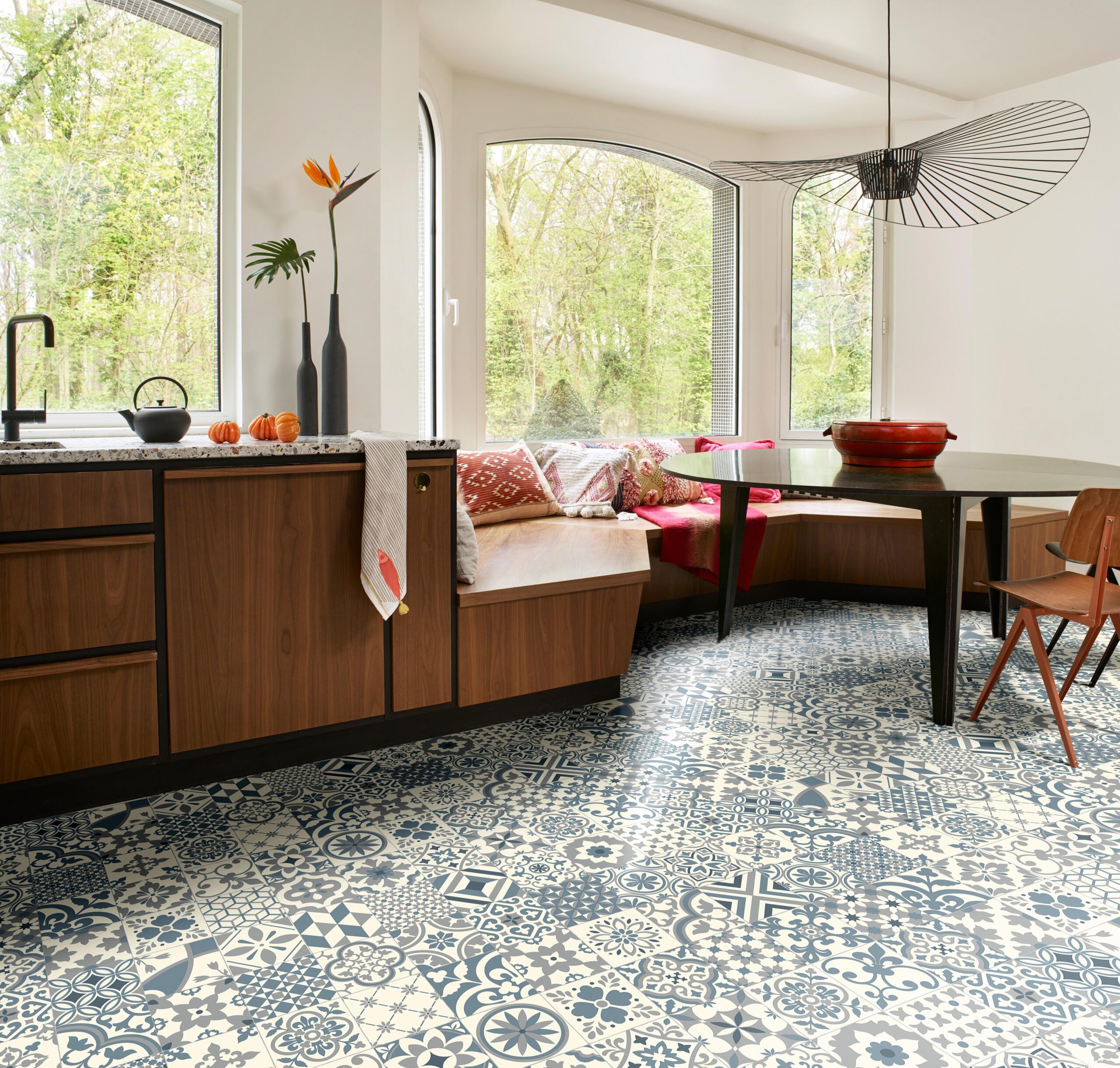 Kefi Sheet Vinyl – Art Deco Blue in a kitchen